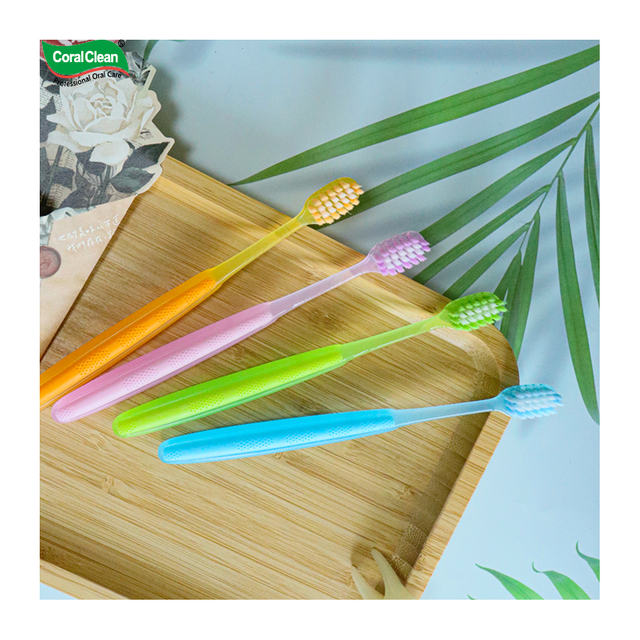Manufacturer Plastic Adult Toothbrush Non-slip Handle Do Not Harm Gums with Soft and Gentle Bristles