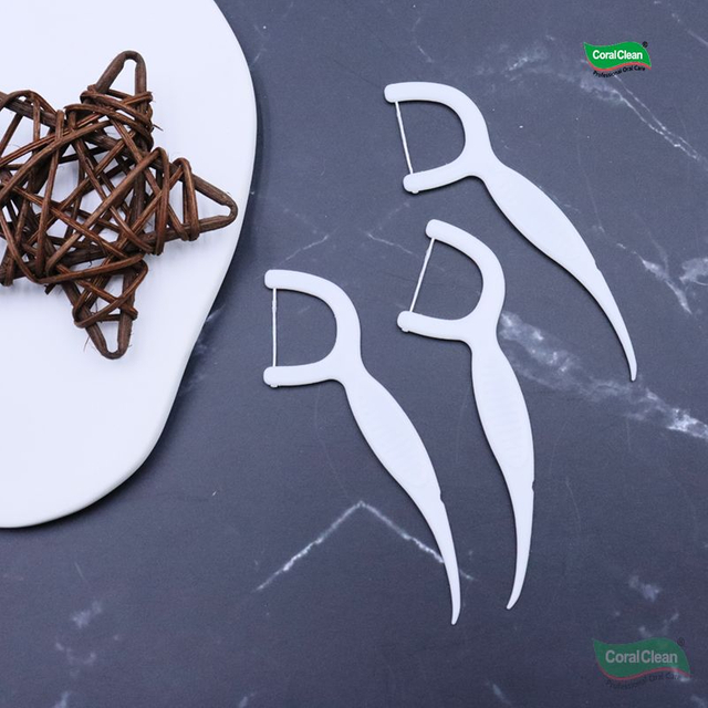 Wholesale Custom Logo Dental Floss Picks Strong Mint Waxed / Unwaxed Biodegradable Handle Oral Care Products Manufacturer