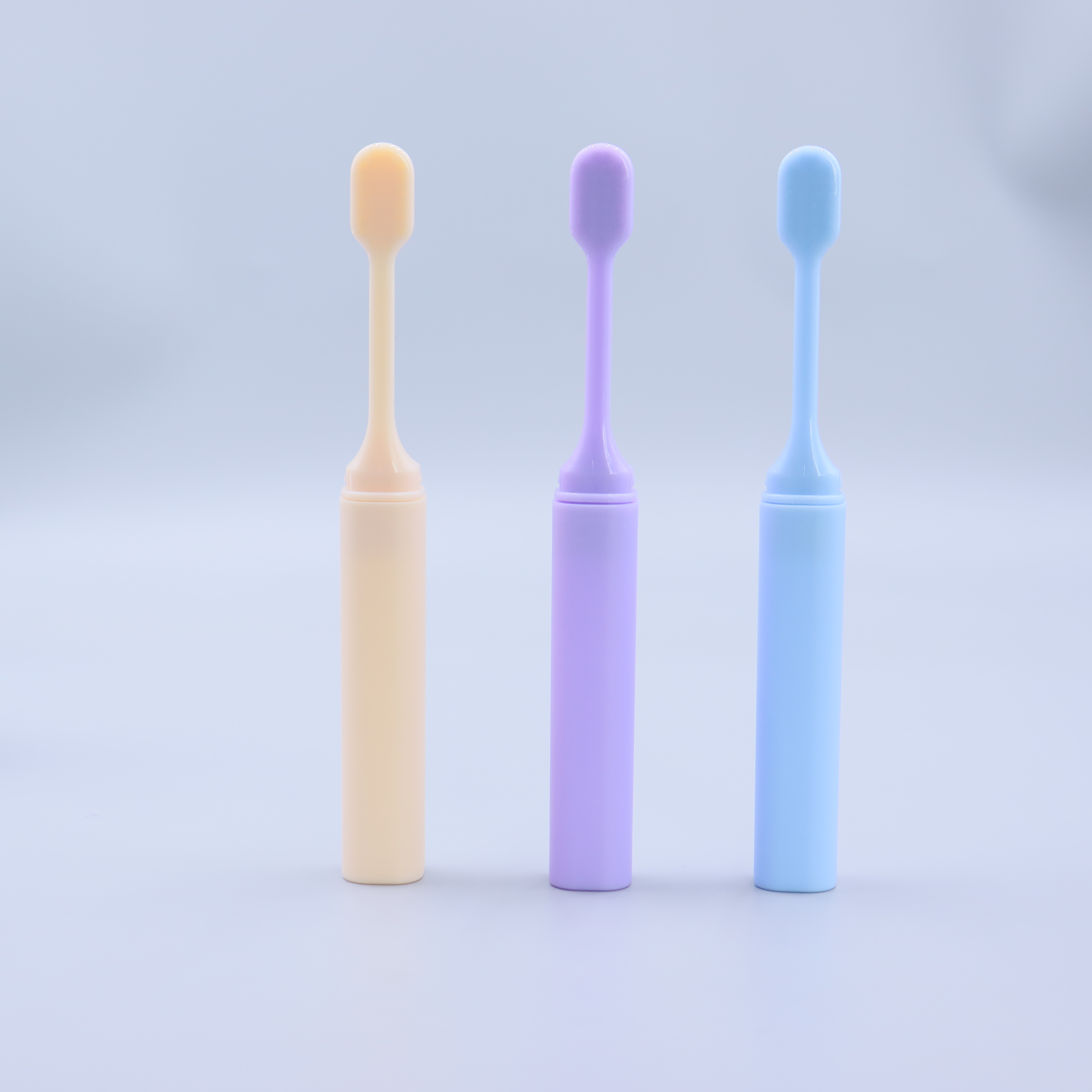 Portable Foldable Travel Toothbrush Soft Nylon Bristles PP Handle Adult Oral Care for Business Trips