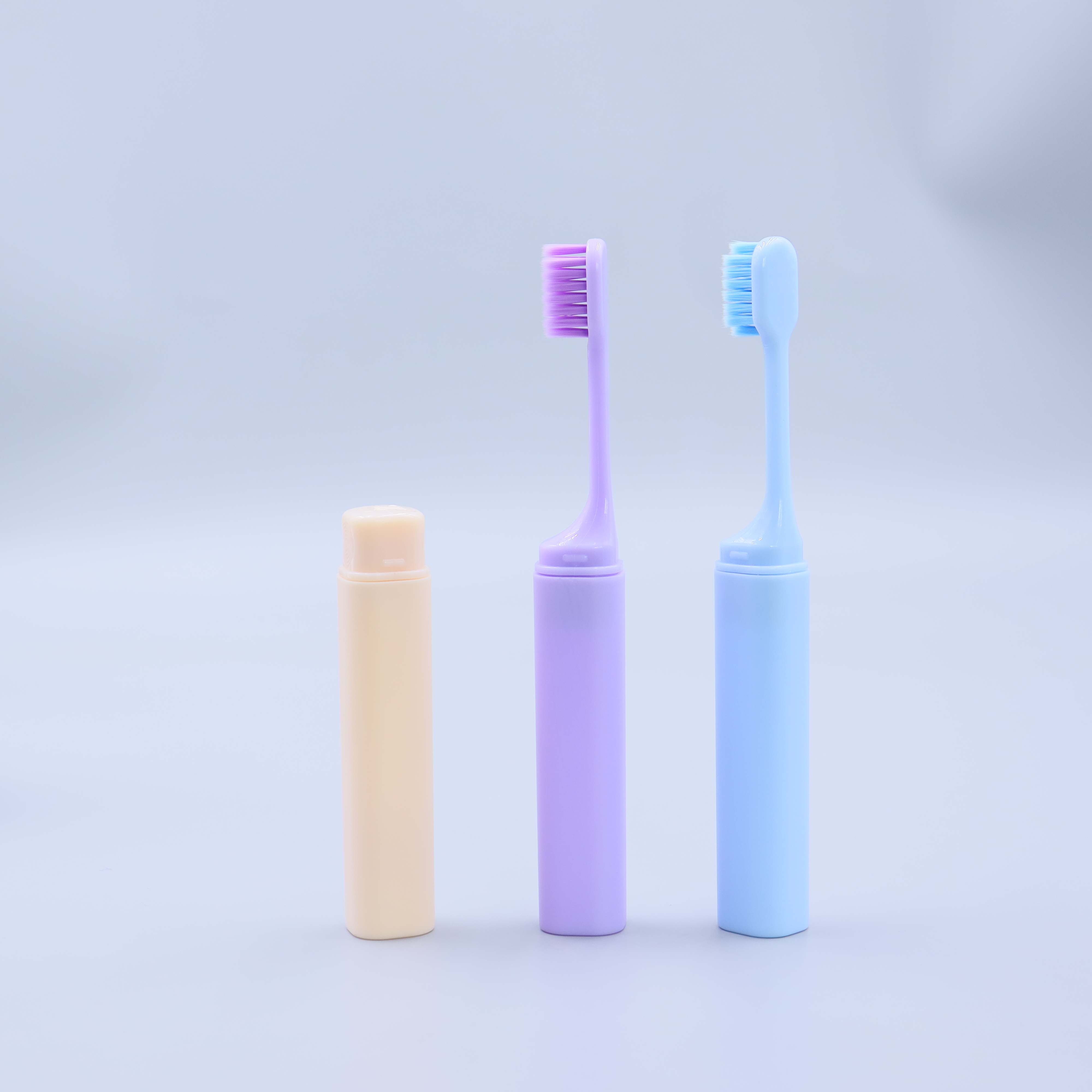 Portable Foldable Travel Toothbrush Soft Nylon Bristles PP Handle Adult Oral Care for Business Trips